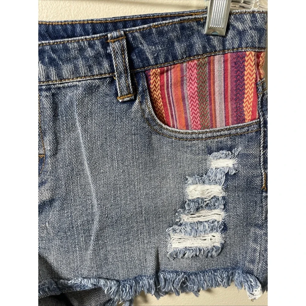 Trillium Vintage Y2K Blue Denim Cut Off Southwest Style Shorts Women's Size 9